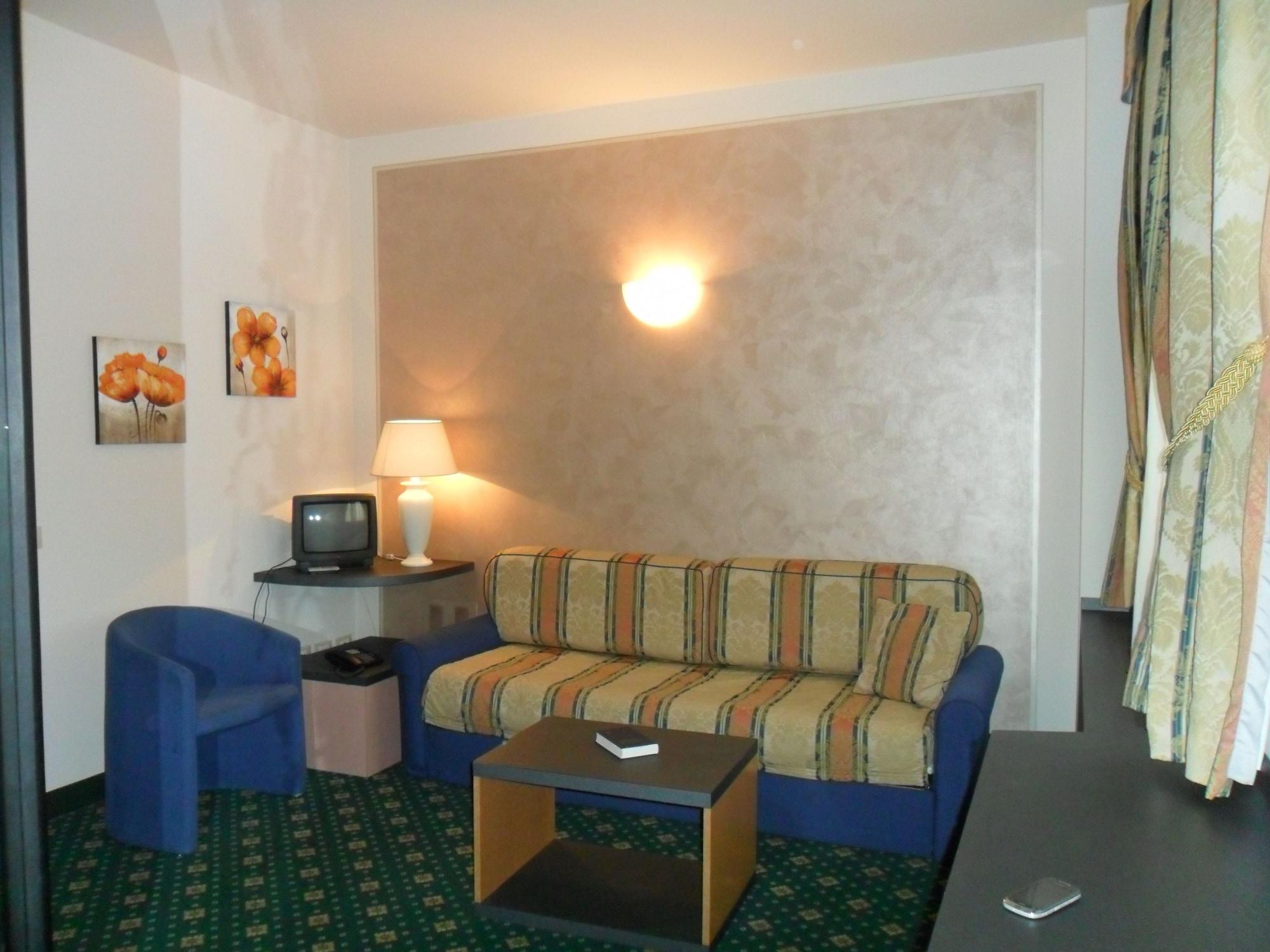 Hotel Riviera Segrate Exterior foto